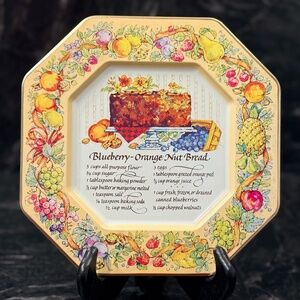 AVON 1982 Blueberry-Orange Nut Bread Tin Decor